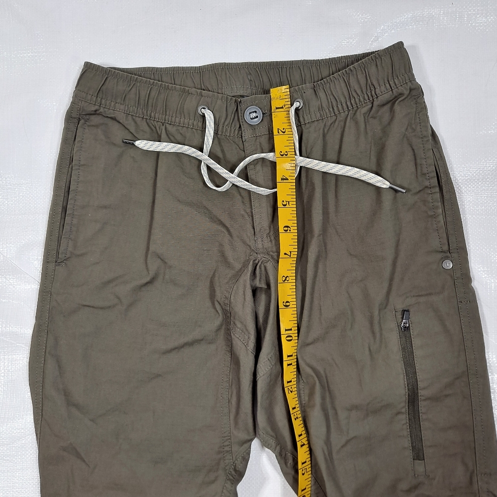 Vuori Green Ripstop Pants NWOT - Picture 10 of 13